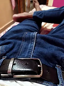 Snapshot of Alimbaby chatting on 09-15-25, 10:59 Alimbaby online show from 09-15-25, 10:59