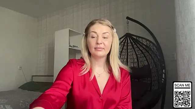 Blondie xoxoxo online show from 04-28-26, 08:30