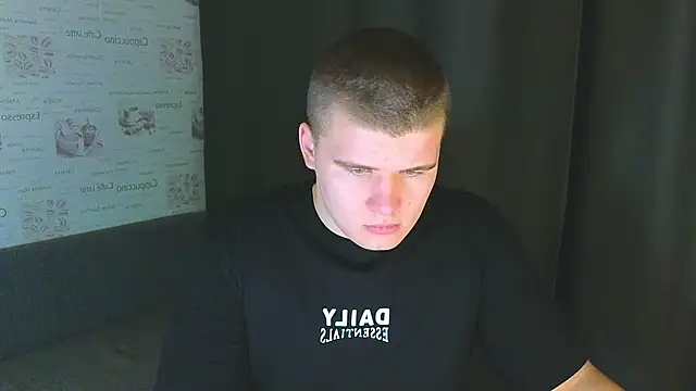 Snapshot of kittenmurr chatting on 09-10-25, 09:04 kittenmurr online show from 09-10-25, 09:04