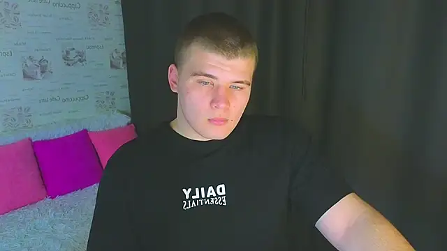 Snapshot of kittenmurr chatting on 09-28-25, 09:09 kittenmurr online show from 09-28-25, 09:09