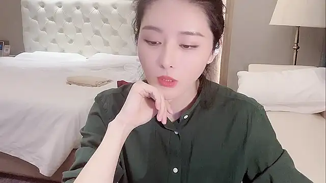 Ianxuan online show from 10-17-25, 01:25