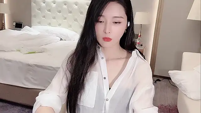 Ianxuan online show from 10-18-25, 02:40