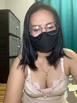 melyiaaa online show from 04-24-26, 03:25