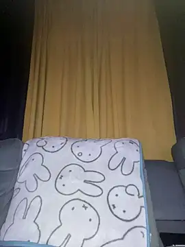 melyiaaa online show from 07-04-26, 05:57