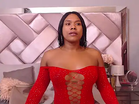 Snapshot of Ashleyroberst chatting on 10-28-25, 09:57 Ashleyroberst online show from 10-28-25, 09:57