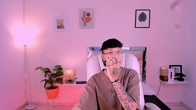 Luci Rose online show from 11-15-25, 01:58