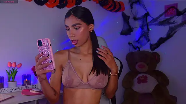 BrunetteAdams001 online show from 10-30-25, 05:20