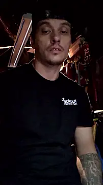 Snapshot of twistafatpipe chatting on 09-10-25, 05:18 twistafatpipe online show from 09-10-25, 05:18