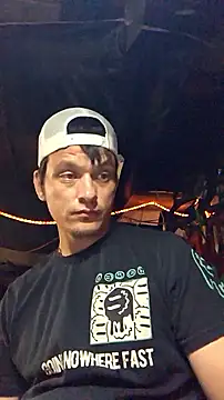 Snapshot of twistafatpipe chatting on 09-18-25, 11:07 twistafatpipe online show from 09-18-25, 11:07