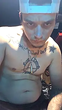 Snapshot of twistafatpipe chatting on 09-21-25, 05:03 twistafatpipe online show from 09-21-25, 05:03