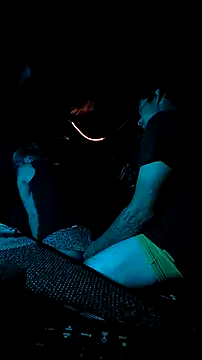 Snapshot of twistafatpipe chatting on 09-26-25, 07:23 twistafatpipe online show from 09-26-25, 07:23