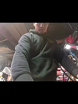 Snapshot of twistafatpipe chatting on 11-07-25, 07:19 twistafatpipe online show from 11-07-25, 07:19