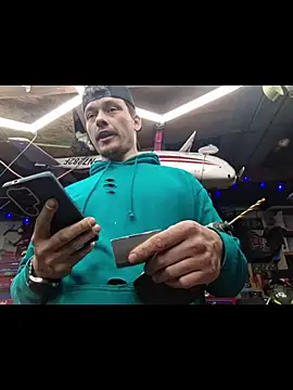 twistafatpipe online show from 04-04-26, 08:28