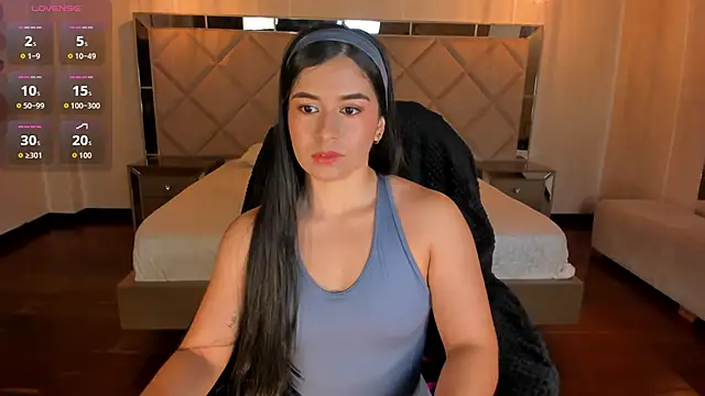 MilaColeman online show from 04-09-26, 03:28