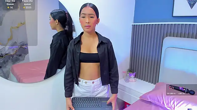 lily  star online show from 11-10-25, 03:16