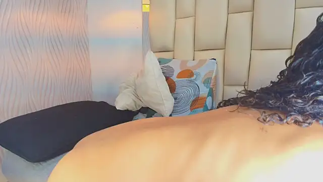 Vero Temptation online show from 11-27-25, 12:07