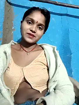 Snapshot of Harini_Gautam chatting on 10-28-25, 07:16 Harini Gautam online show from 10-28-25, 07:16