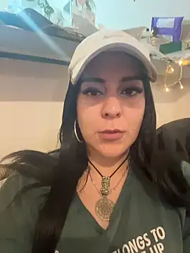 Snapshot of bluegoddessstoned chatting on 11-12-25, 03:51 bluegoddessstoned online show from 11-12-25, 03:51