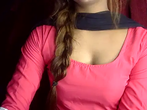 Snapshot of heartless_Queen chatting on 09-19-25, 05:20 heartless Queen online show from 09-19-25, 05:20