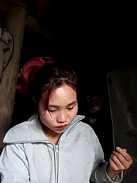 Snapshot of EllyBaby20 chatting on 11-03-25, 01:08 EllyBaby20 online show from 11-03-25, 01:08