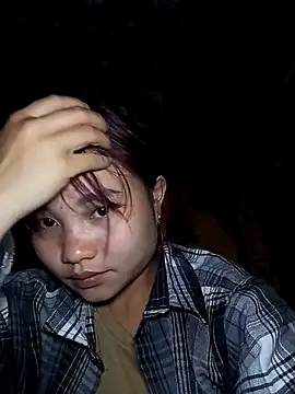 Snapshot of EllyBaby20 chatting on 11-08-25, 09:42 EllyBaby20 online show from 11-08-25, 09:42