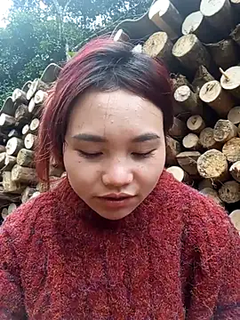 Snapshot of EllyBaby20 chatting on 12-14-25, 02:39 EllyBaby20 online show from 12-14-25, 02:39