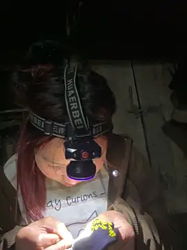 Snapshot of EllyBaby20 chatting on 12-15-25, 11:47 EllyBaby20 online show from 12-15-25, 11:47