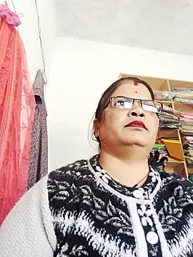 Snapshot of Bhavna_hot chatting on 12-18-25, 07:58 Bhavna hot online show from 12-18-25, 07:58
