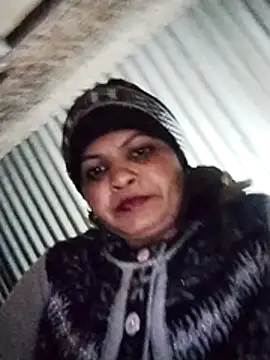 Snapshot of Bhavna_hot chatting on 12-20-25, 02:24 Bhavna hot online show from 12-20-25, 02:24