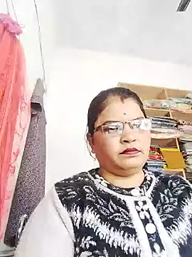 Snapshot of Bhavna_hot chatting on 12-22-25, 09:28 Bhavna hot online show from 12-22-25, 09:28