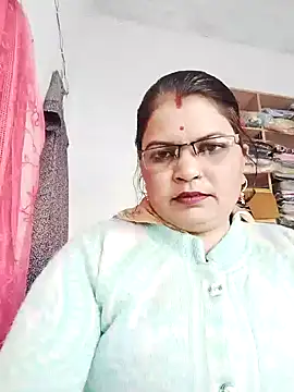 Snapshot of Bhavna_hot chatting on 12-23-25, 10:24 Bhavna hot online show from 12-23-25, 10:24