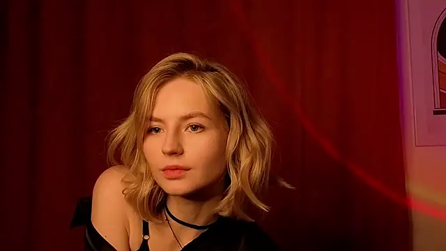 Sunshine Angell online show from 12-19-25, 02:35