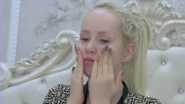 EllieFrosty  online show from 03-05-26, 01:45