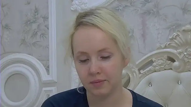 Snapshot of EllieFrosty_ chatting on 07-15-26, 03:12 EllieFrosty online show from 07-15-26, 03:12