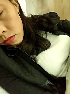 Snapshot of Sinejdk3 chatting on 10-30-25, 01:45 Sinejdk3 online show from 10-30-25, 01:45