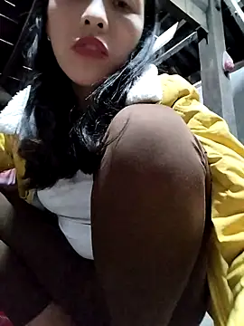 Snapshot of Sinejdk3 chatting on 11-17-25, 12:38 Sinejdk3 online show from 11-17-25, 12:38