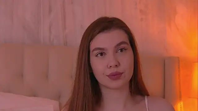 Snapshot of AshleyEvance chatting on 06-10-26, 06:34 AshleyEvance online show from 06-10-26, 06:34