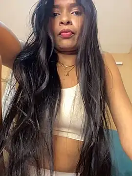 Luna025 online show from 10-04-25, 05:27