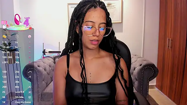 raven stonee online show from 10-31-25, 03:07