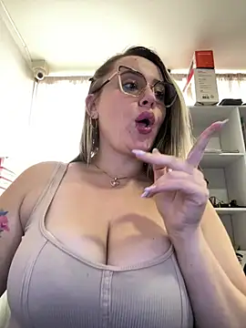 CurvyLust x online show from 02-23-26, 02:14