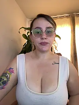 CurvyLust x online show from 04-20-26, 01:47