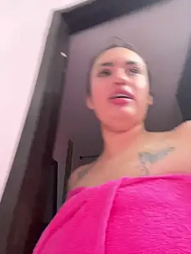 naomirouse  online show from 12-21-25, 09:44