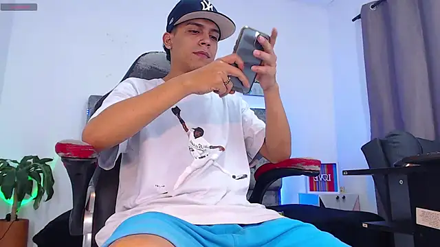 david santos16 online show from 11-09-25, 04:44