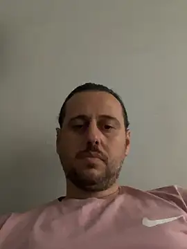 Snapshot of paleron34 chatting on 07-25-26, 01:19 paleron34 online show from 07-25-26, 01:19