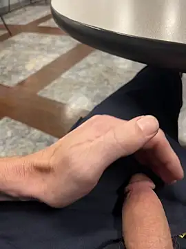 Snapshot of 66Retro99 chatting on 09-11-25, 02:11 66Retro99 online show from 09-11-25, 02:11