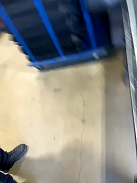 Snapshot of 66Retro99 chatting on 10-17-25, 09:50 66Retro99 online show from 10-17-25, 09:50