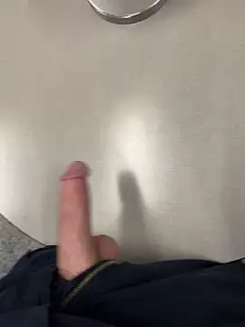 Snapshot of 66Retro99 chatting on 11-08-25, 03:18 66Retro99 online show from 11-08-25, 03:18