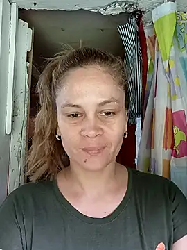 Snapshot of Chica_fuego chatting on 10-12-25, 07:02 Chica fuego online show from 10-12-25, 07:02