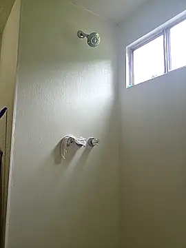 LacyLaurent online show from 04-21-26, 03:50