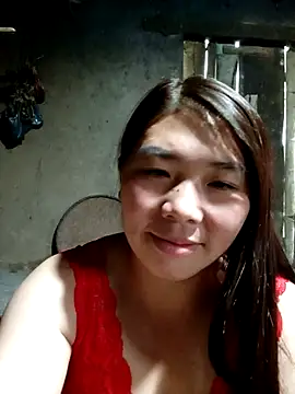 Snapshot of quynhkoolbae chatting on 10-25-25, 01:24 quynhkoolbae online show from 10-25-25, 01:24